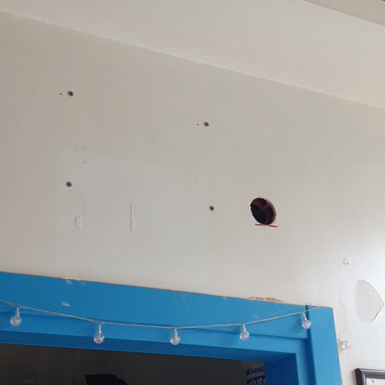 Yetkili Servis Elektrik Tesisatını Delerek Hasar Verdi Ve Sorumluluğu Reddetti