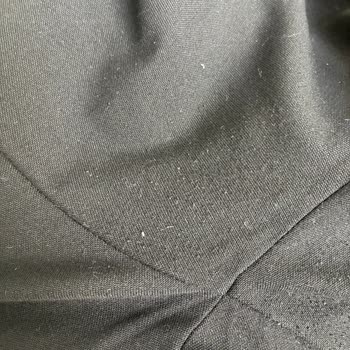 Defolu Mont Ve Tiftiklenen Pantolon, İade Sürecinde Çözüm Yok