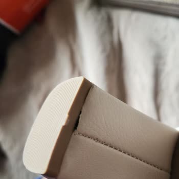 Dolap Defolu Bot Ve Satıcının Saygısız Tutumu