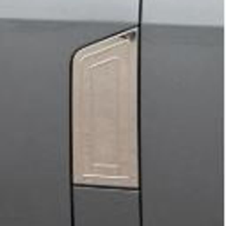 Petrol Ofisi Personelinin Özensiz Yakıt Kapağı İşlemi Ve Müşteri Hizmetlerinin Savunmacı Tutumu