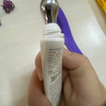 Yves Rocher Ambalaj Hatası Üç Kez Tüp Yırtıldı