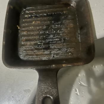 Migros Capitol Şubesinden Touch Me Mini Döküm Tava İlk Yıkamada Paslandı