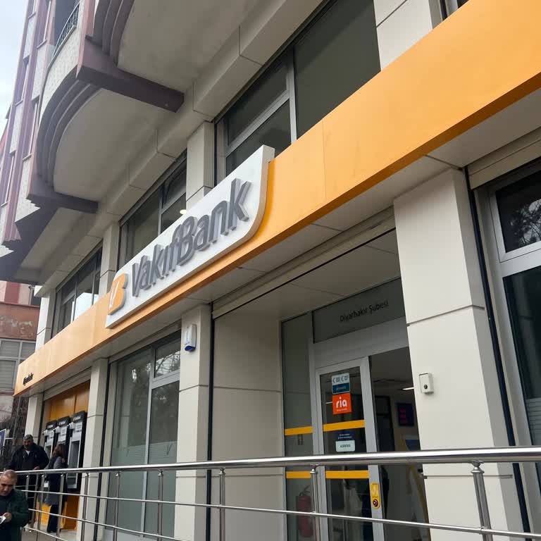 Yurt Dışından Gelen Transfer Durumu Hakkında Bilgi Almak İçin Ücret Talebi