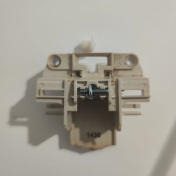 Plastik Kapak Kilidi Tasarım Hatası Ve Aşırı Onarım Ücreti