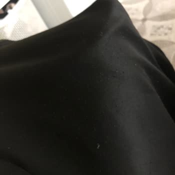 HR Butiğinden Aldığım Takımın Pantolonu Tüylenerek Kullanılamaz Hale Geldi Ve Markanın İlgisizliği