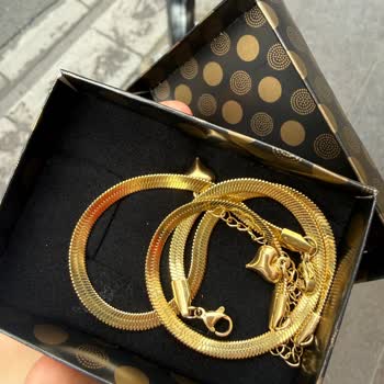 İsim Yazısı Olmayan Bileklik Ve Yanlış Kutunun Değiştirilmesi Ve İade Talebi