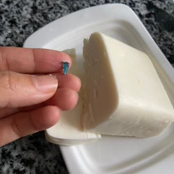 Beyaz Peynirde Metal Parça Bulunması Ve Şube İletişim Sorunu