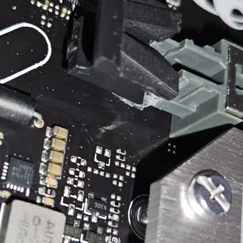 Asus Bilgisayar Standart Dışı Müdahale Etmesi ve Ardından da “Onarıldı” Şeklinde Beyanda Bulunması