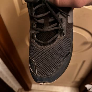 Koşu Ayakkabısındaki File Açılmaları Ve Ücretsiz Değişim Talebi