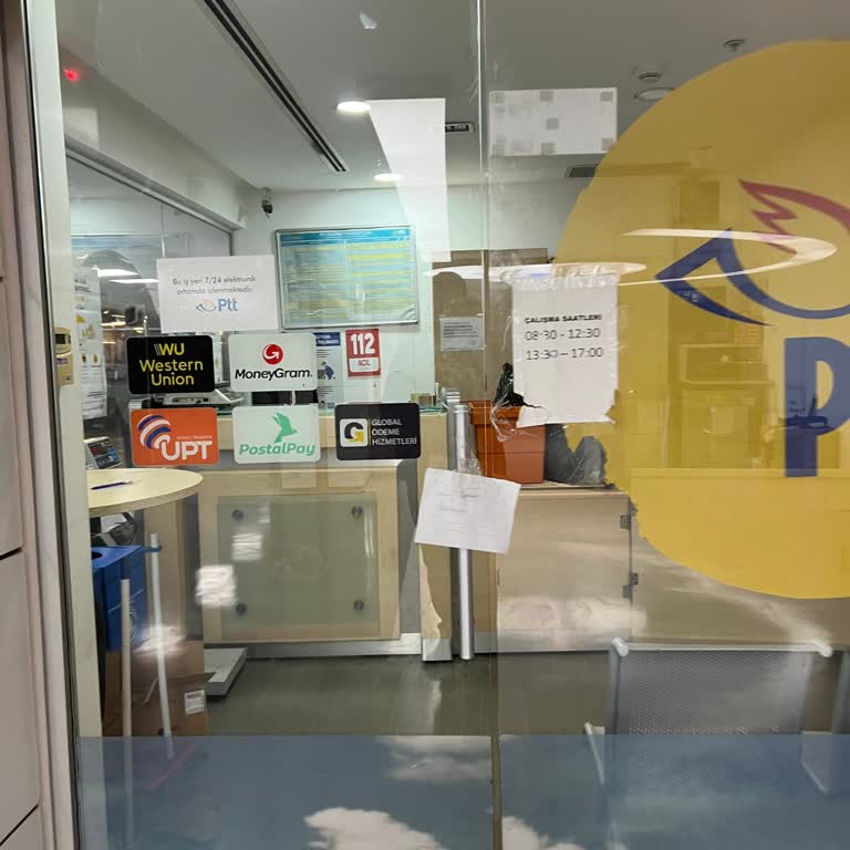 Şikayet: PTT Yenibosna Şubesinde Uzun Bekleme Ve Saygısız Personel
