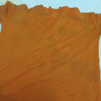 Bosch Çamaşır Makinesinde Tekrarlayan Yağ Sızıntısı Kıyafetlerimi Mahvetti, Ürün Değişimi İstiyorum