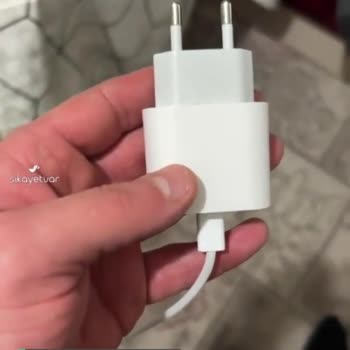 iPhone Telefon Şarjda Olmasa Bile Şarj Ediyor