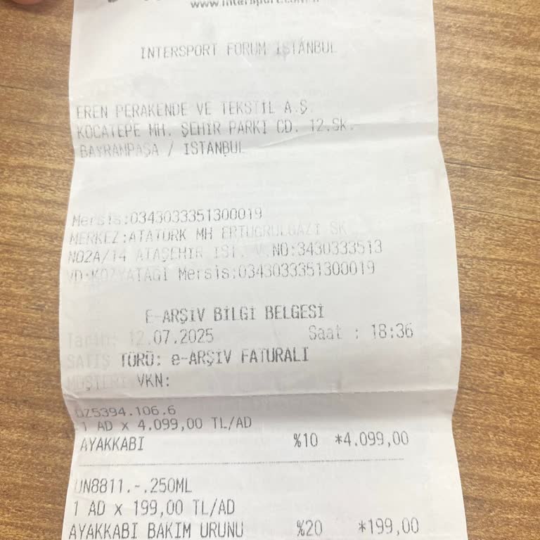 Nike Ayakkabısındaki Dikiş Sorunu Kullanıcı Hatası Olarak Reddedildi