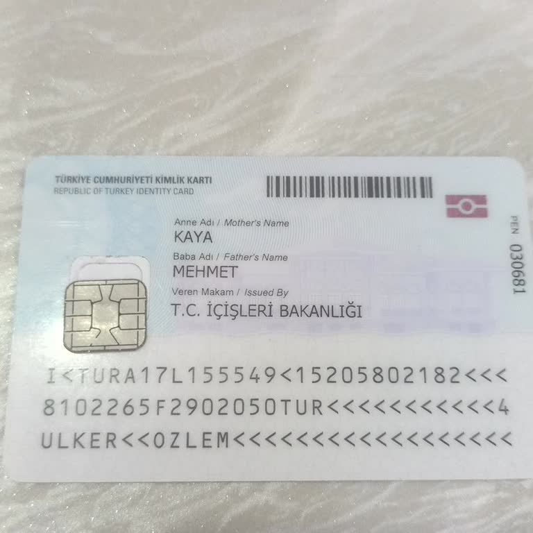 Kimlik Kartı Çipi Yerinden Oynadı, Uçağa Binemedik Ve 75.000 TL Maddi Ve Manevi Zarar