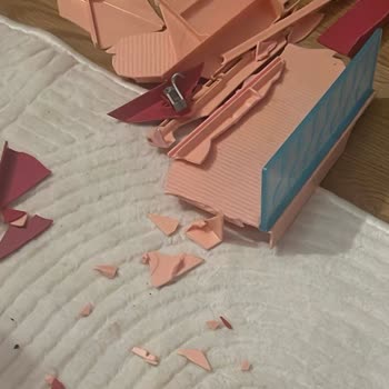 Aras Kargo Ve Dolap Uygulamasına Güven Kaybı: Sigortasız Taşımacılık Ve Yardım Yok