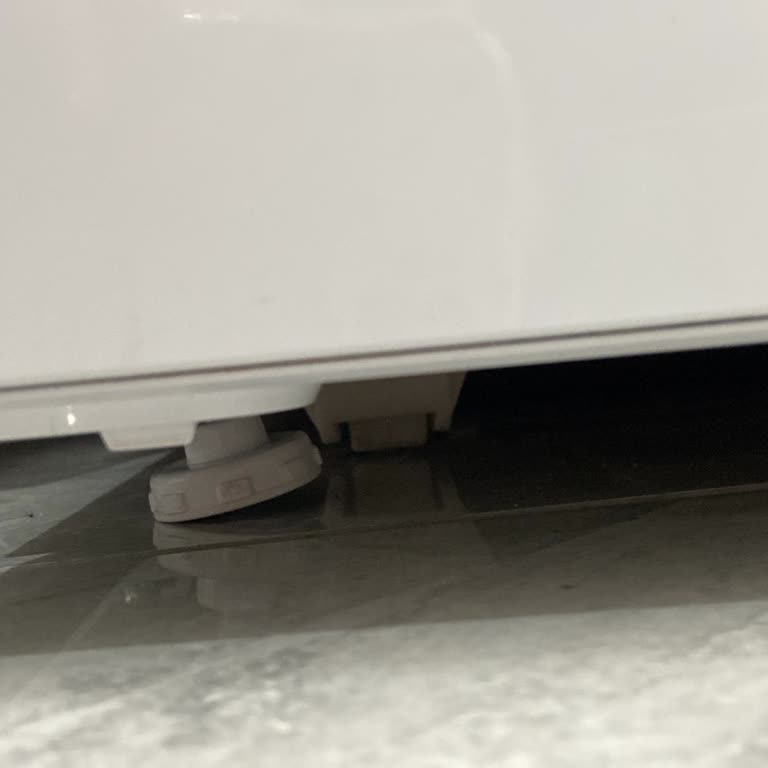 Arçelik Buzdolabının Ayağı Bağlantı Parçası Yamuk Ve Düz Durmuyor