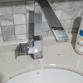 20 Yıllık Garantili Bataryanın Bir Yılda Çatlaması Ve Garanti Reddi