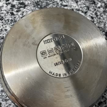 Karaca Tencerelerde Belirgin Sararmalar Ve Yanmalar Oluştu, Birinin Kapağı Çatladı