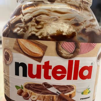 Son Kullanma Tarihi Geçmemiş Nutella Kavanozunda Erken Bozulma
