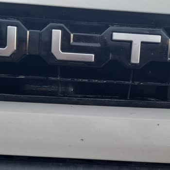 Eksik Ön Panjur Ve Servis İlgisizliği Aracımda Güvenlik Sorunu