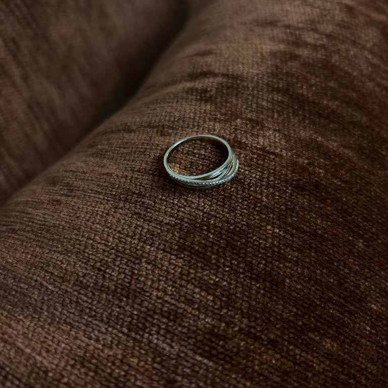 Zen'in Pırlanta Yüzüğünde Sürekli Kırılma Ve Yarım Değer İadesi Teklifi