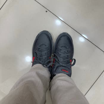 İlk Gün Aşırı Terleme Yapan Nike Air Max İçin İade Talebi