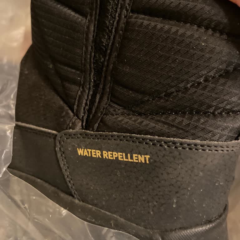 Skechers Botunun Su Geçirmesi Ve Mağduriyetin Giderilmesi Talebi