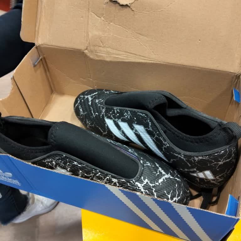 @Kaptancramp10 Yanlış Renk Ve Kalitesiz Krampon Teslimatı, İade Talebi Ve Satıcıdan Cevap Yok