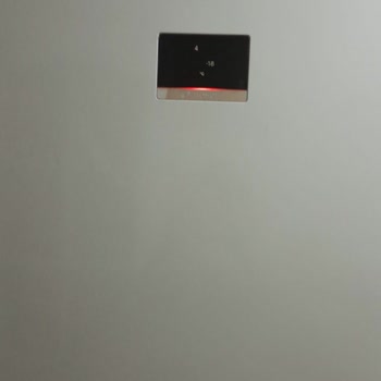 Garanti Kapsamındaki Buzdolabım Üst Bölüm Soğutmuyor, Yetkili Servis Cevapsız