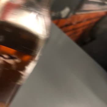 Köfteci Yusuf Mudanya Şubesinde Hijyen Sorunu Ve Aşırı Kirli Masalar