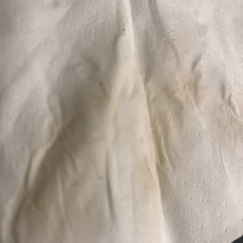 Köfteci Yusuf Mudanya Şubesinde Hijyen Sorunu Ve Aşırı Kirli Masalar