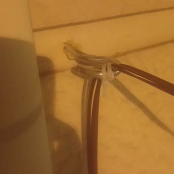 İzinsiz Dış Duvar Delmesi Ve Kanca Takılması Mülkiyet Hakkımın İhlali