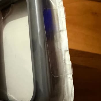 Hasarlı Ve Yanlış Renkli Kılıflar, İade Reddi Ve Avukat Tehditine Tepki