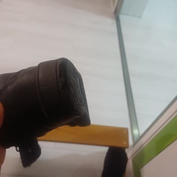 FLO Mağazasından Alınan Botta Çökme ve Yırtılma