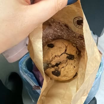 Yemeksepeti Dökülmüş Kahve ve Hijyen Sorunu İçin İade Talebi Ve Cevap Bekleniyor