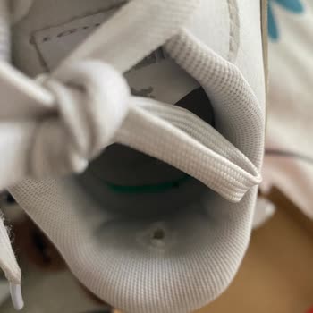 FLO Mağazasında Aldığım Spor Ayakkabının Hızlı Deformasyonu Ve İade Reddi