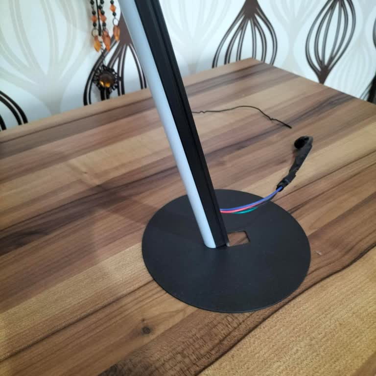 Flue Decor Eğri Lambalar Ve Cevapsız Satıcı: Instagram'dan Alınan Ürünle Yaşanan Sorun