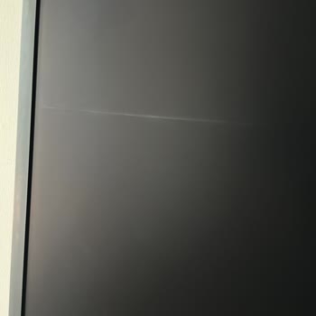 Teslimattan Beri Çizikli Teşhir TV İçin Ücretsiz Panel Değişimi Bekliyorum