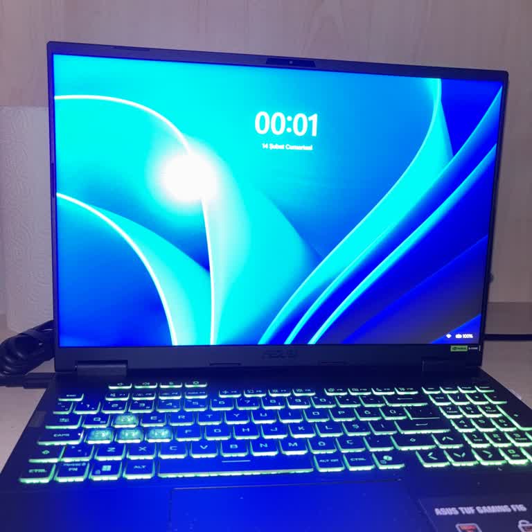 Asus TUF Gaming F16 Dizüstü Bilgisayarımda Ekran Kapanması