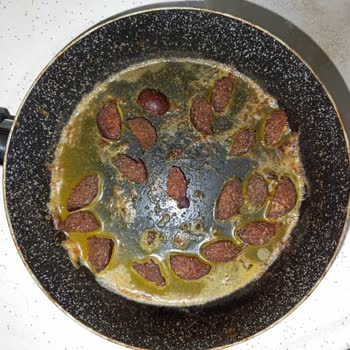 Ankagross Ahmet İpek Sucuk Son Kullanma Tarihine Rağmen Bozulmuş