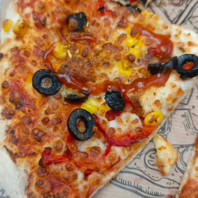 Terra Pizza Tavuklu Pizza Yerine Ekmek Kullanılması Ve Ücret İadesi Talebi