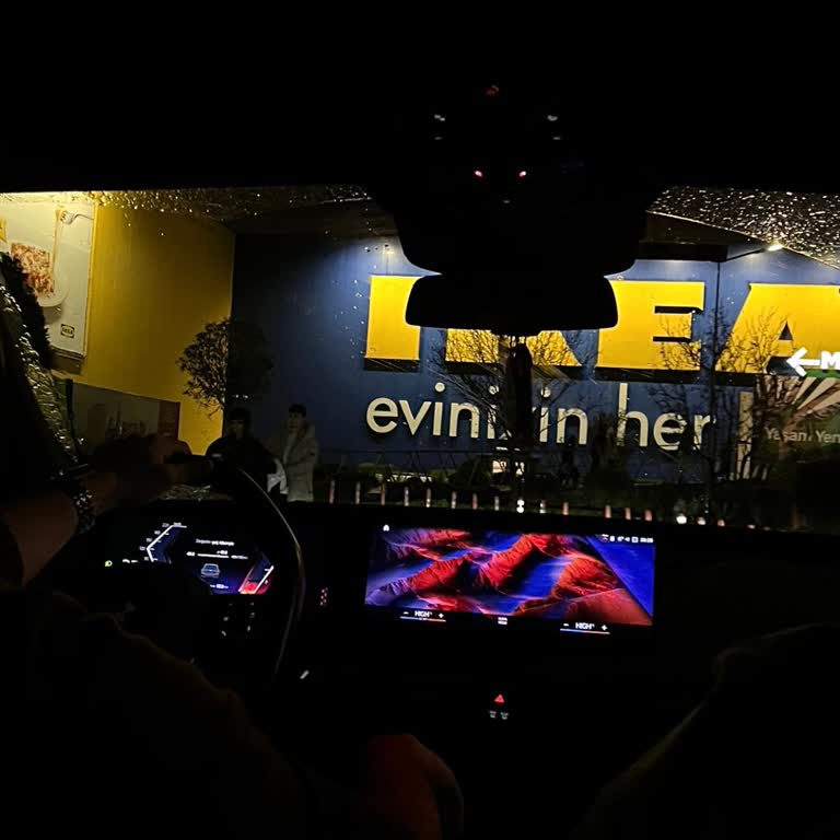 İstanbul Kadıköy Acıbadem Yolculuğumda Unuttuğum IKEA Poşeti İçin Sürücüye Acil Ulaşım Talebi