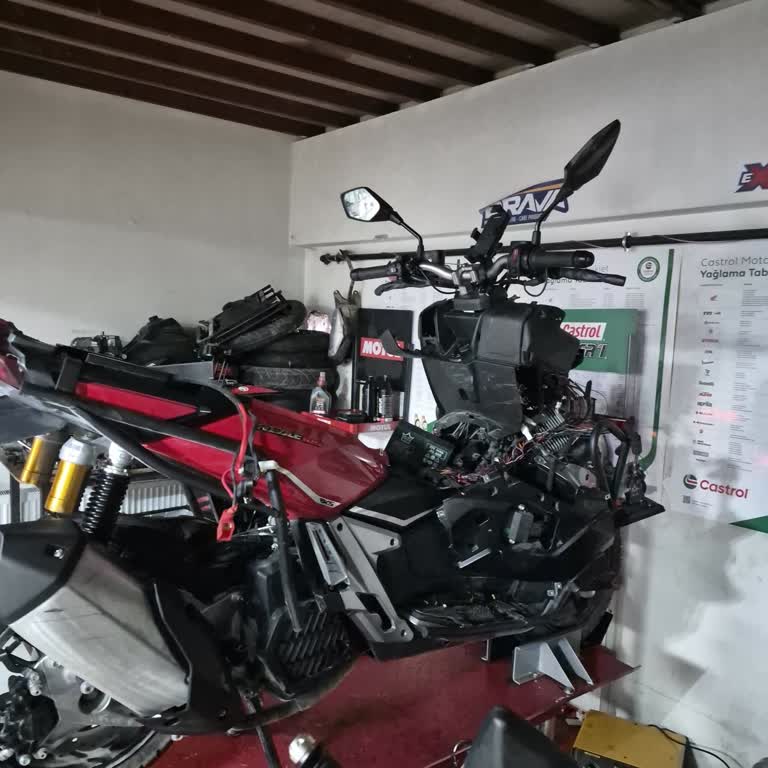 Garanti Kapsamındaki Motosikletim Uzun Süre Serviste Ve İletişimsizlik Sorunu