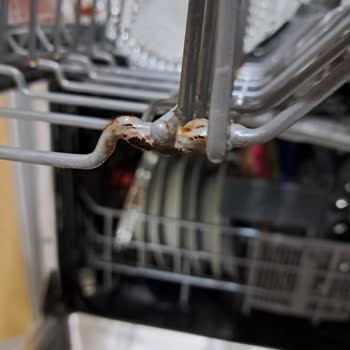 Bulaşık Makinesi Sepetlerinde Paslanma: Garanti Süresi Dolmuş Olmasına Rağmen Ücretsiz Değişim