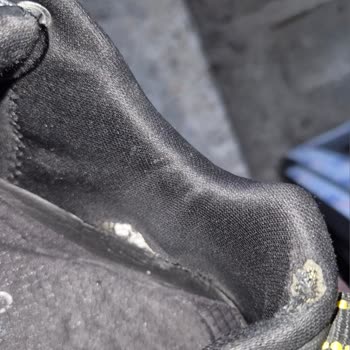 Skechers Ayakkabısında Kalitesiz Dikiş Ve Reddedilen Talep