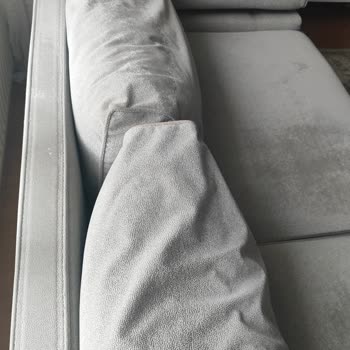 Petra 3’lü Koltukta Kumaş Dökülmesi Ve Garanti Değişim İsteği