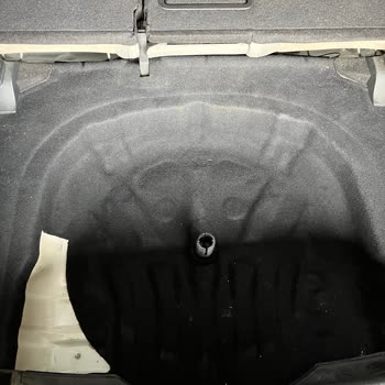 Golf 7 Bagajı Yağmurda Su Alıyor, Üretim Hatası İddiası Ve Ücretsiz Çözüm Talebi