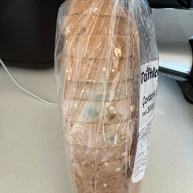 Küflü Ekmek Teslimi İçin Yetersiz İade Ve Telafi Talebi