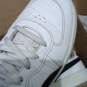 FLO Ayakkabısında İç Topuk Yırtılması Ve Haksız Garanti Reddi