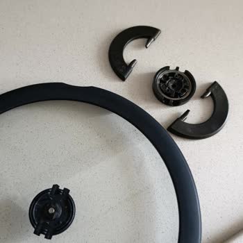 Tefal Tencere Kapağının Tutma Yerinin Kırılması Ve Ücretsiz Değişim Talebi